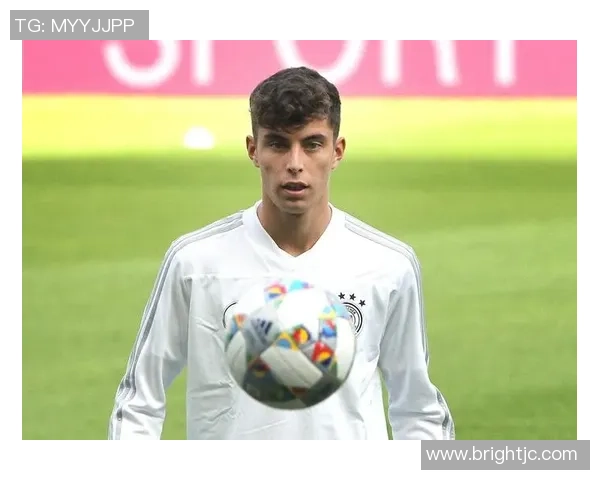 足球天才哈弗茨的艺术素描展现他的激情与梦想